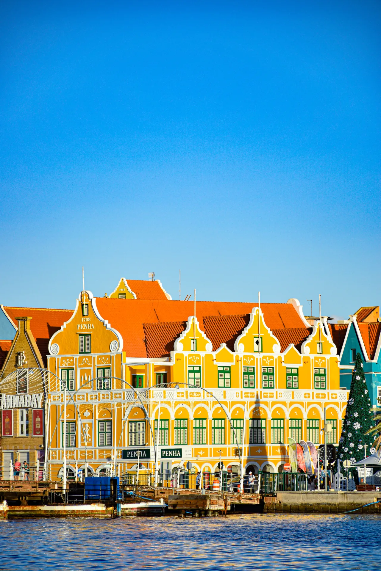 Día 4 — Willemstad, Curazao