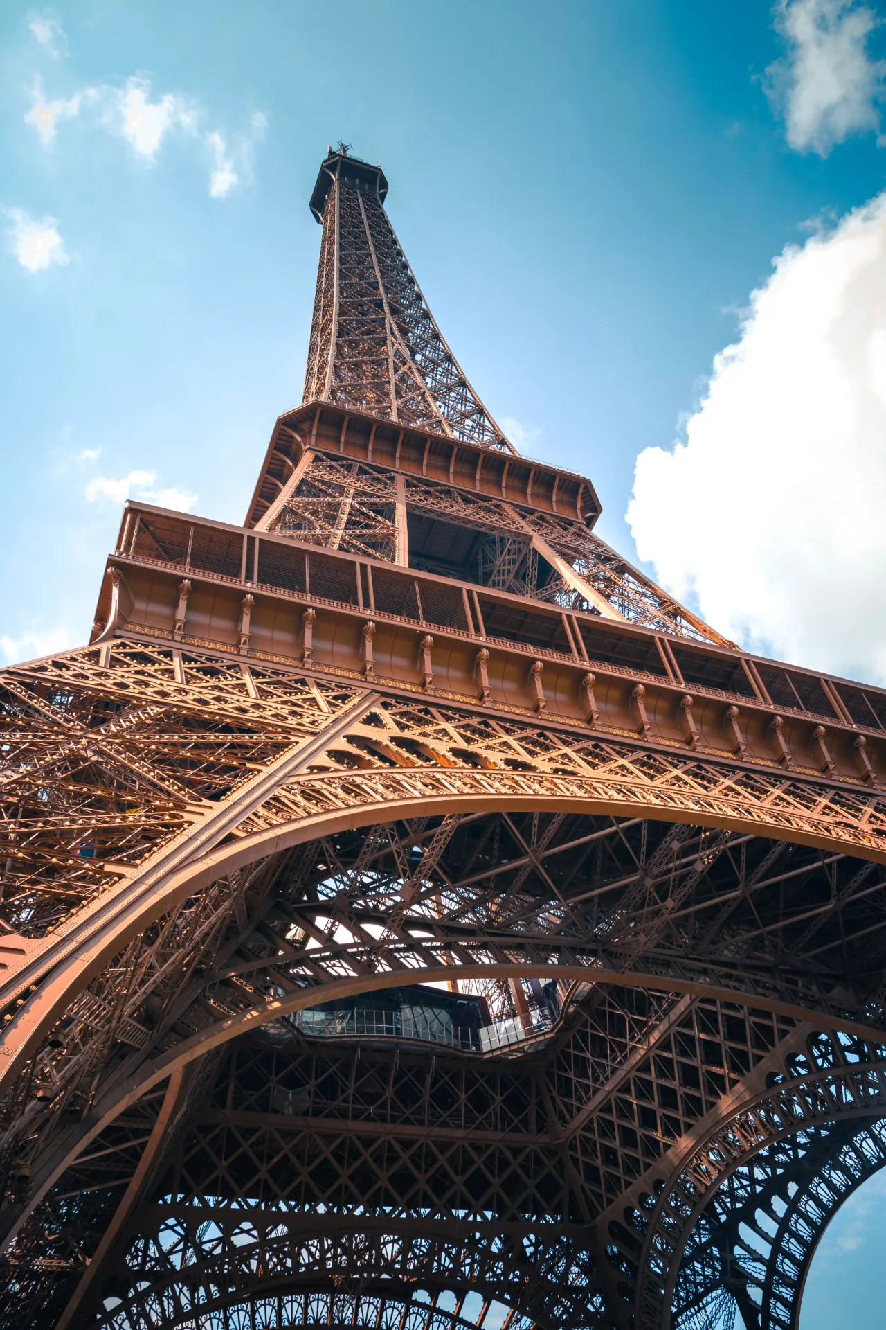 Día 7 — París