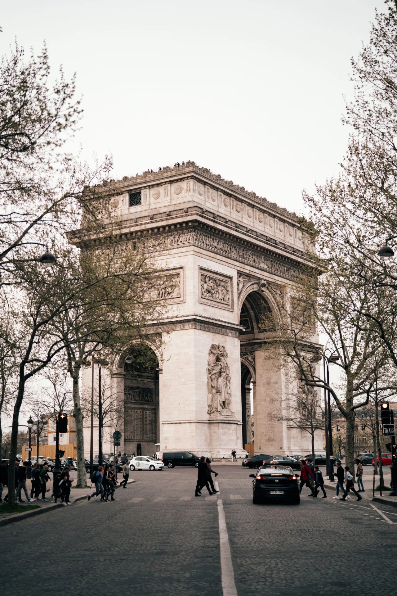 Día 6 — París