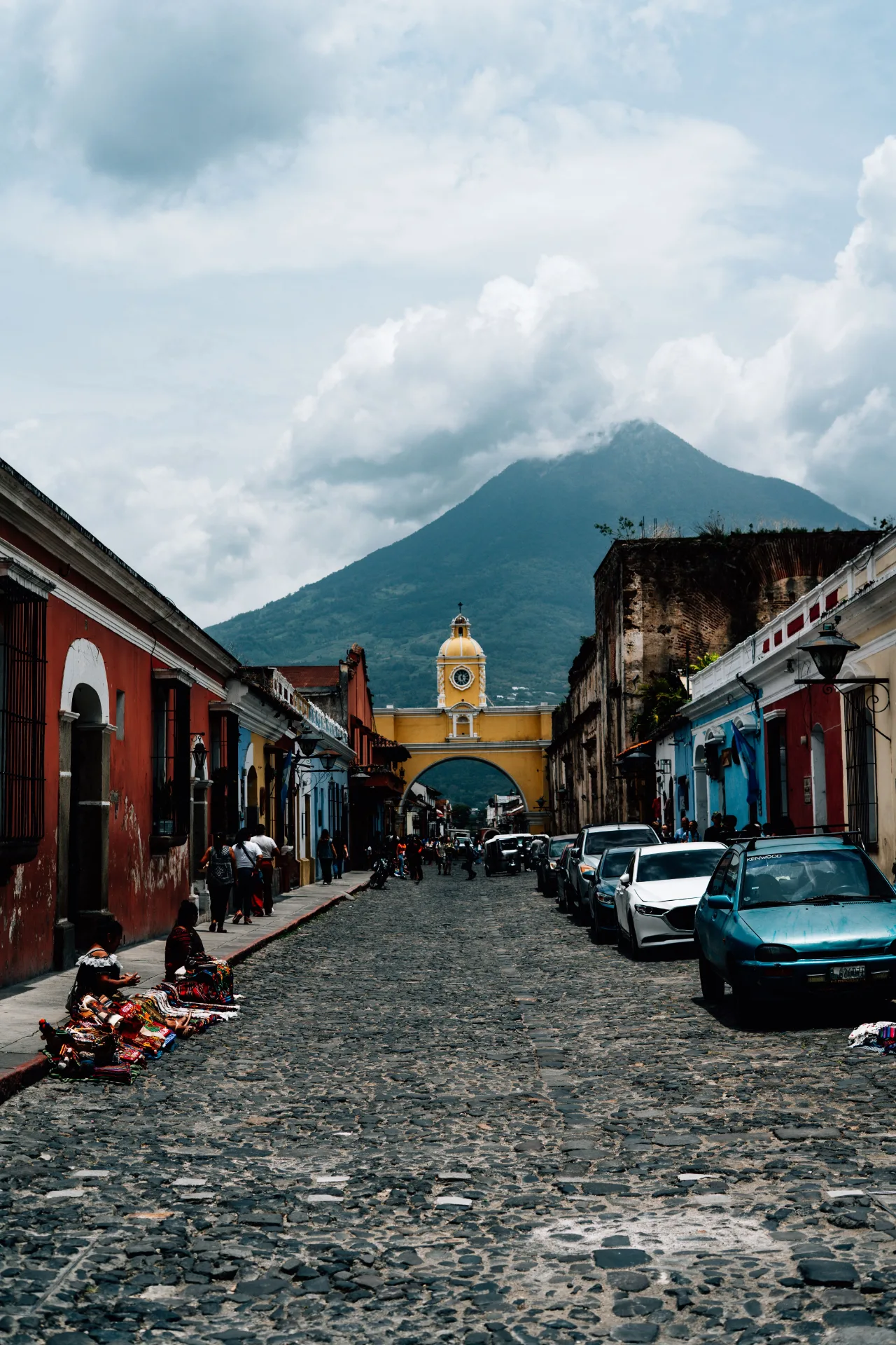 Día 1 — Aeropuerto - Antigua Guatemala 