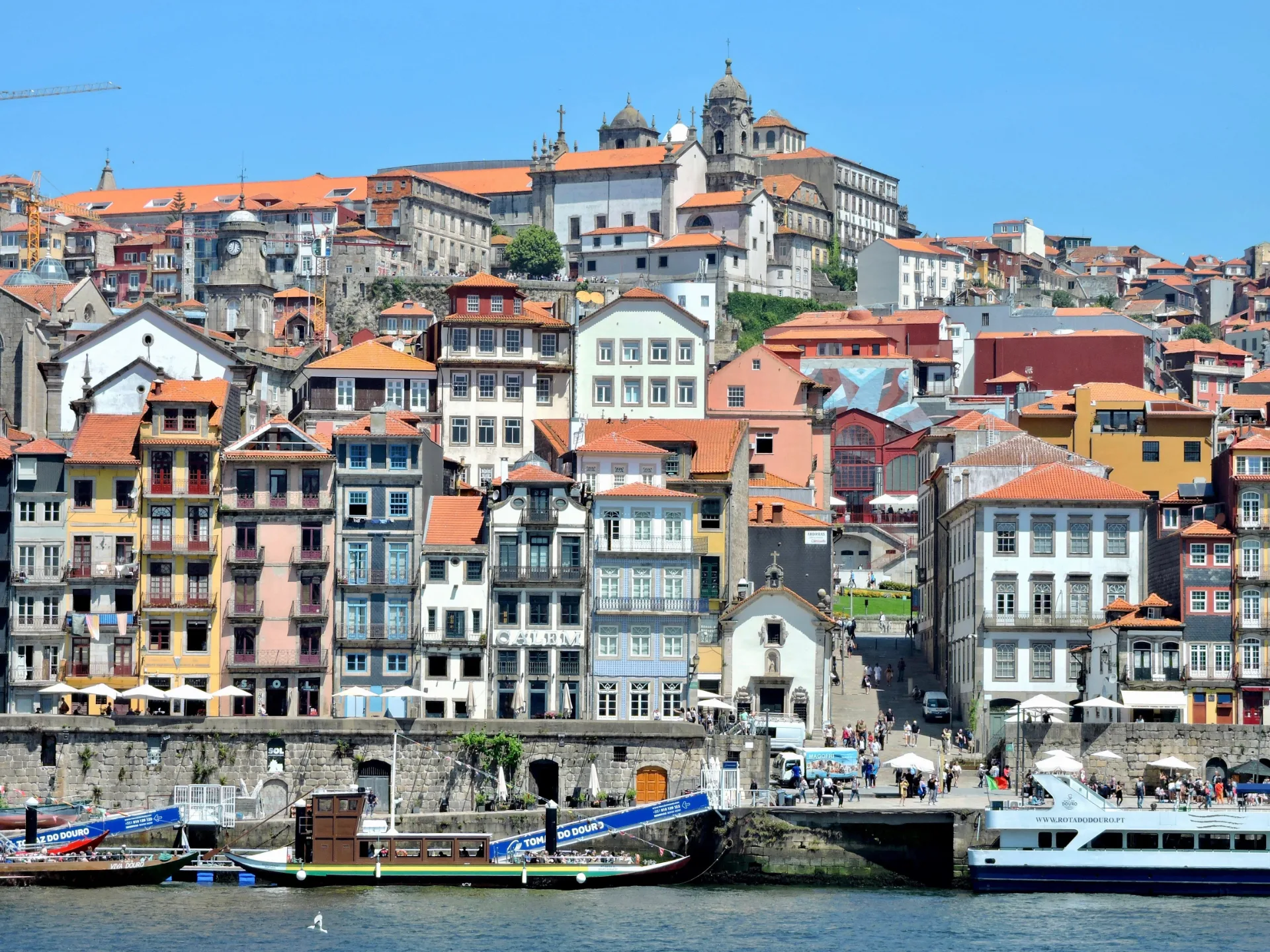 Día 4 — Oporto - Santuario del Bom Jesus - Cambados - Santiago de Compostela 